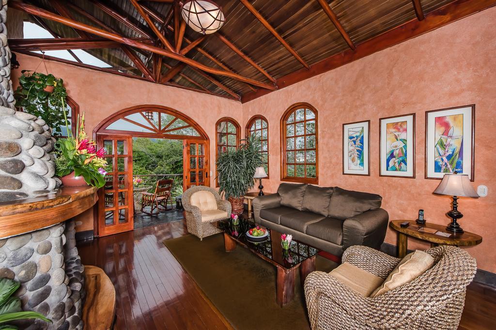 Peace Lodge Vara Blanca  Екстер'єр фото