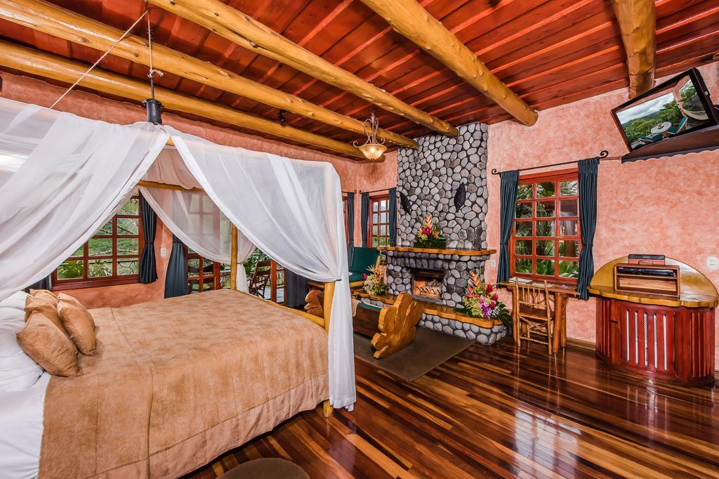 Peace Lodge Vara Blanca  Екстер'єр фото