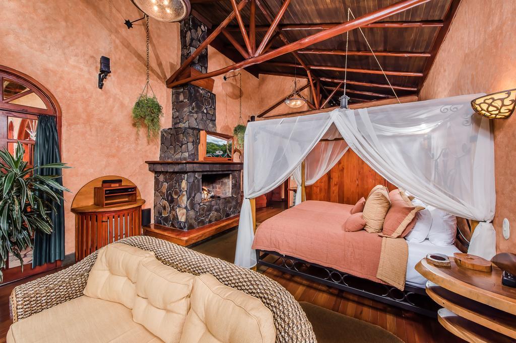 Peace Lodge Vara Blanca  Екстер'єр фото